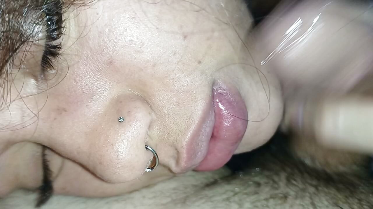 CREAMPIE ON THIS NAUGHTY BITCH'S FACE