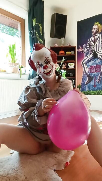 Balloon popping straight outta Derry
