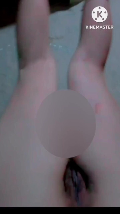 Hot Indian desi woman, water is continuously flowing from the pussy for sex, the pussy has become very excited, water is drippin | Clip 1