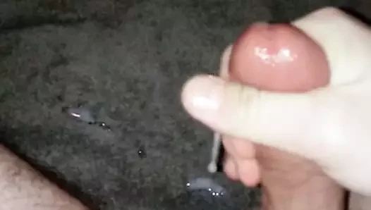Karımın beyaz dantelli t-stringinde mastürbasyon