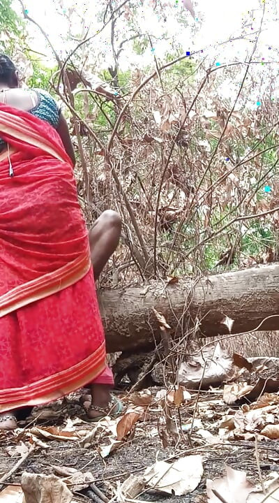 O fazendeiro fodeu sua esposa na fazenda