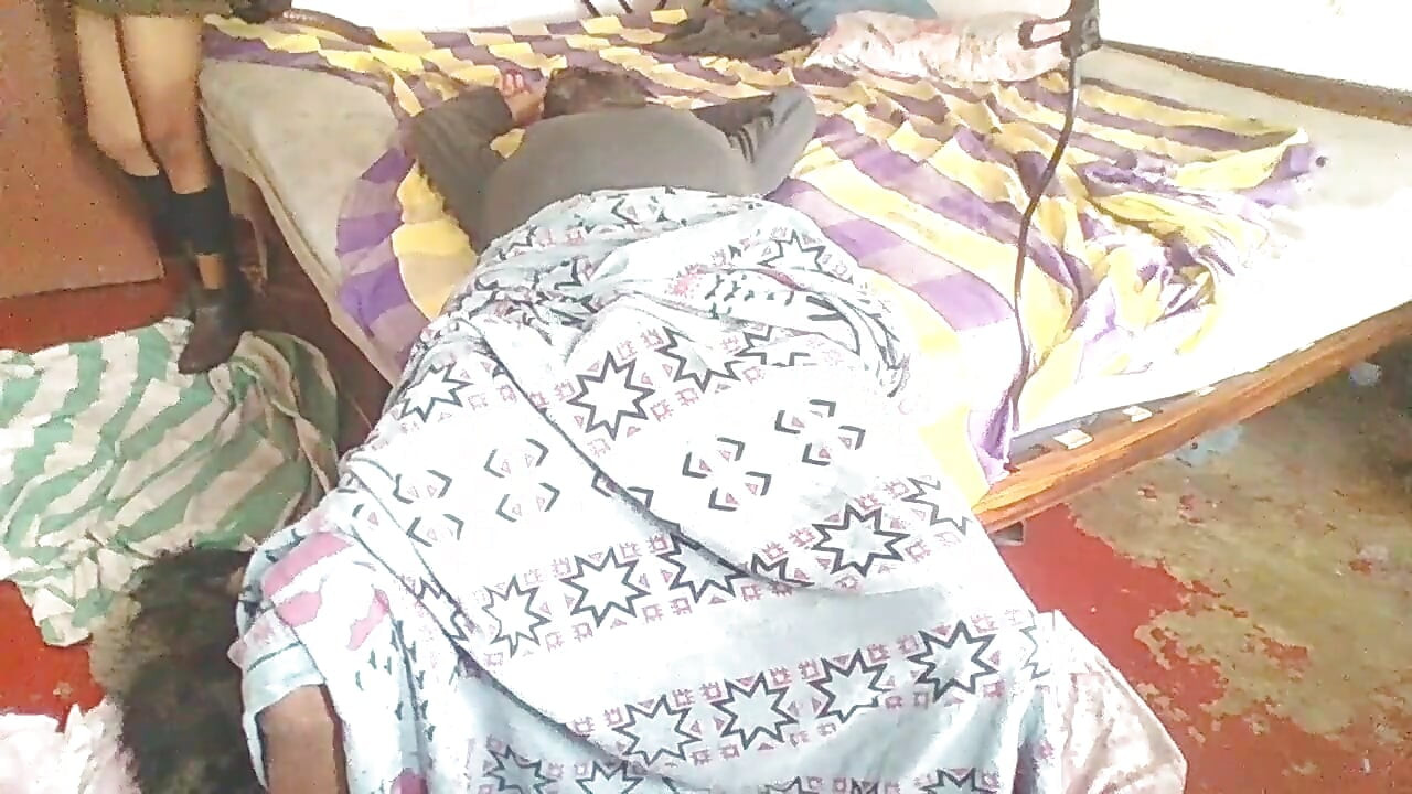 Stepmom Under My Sarom After the Party