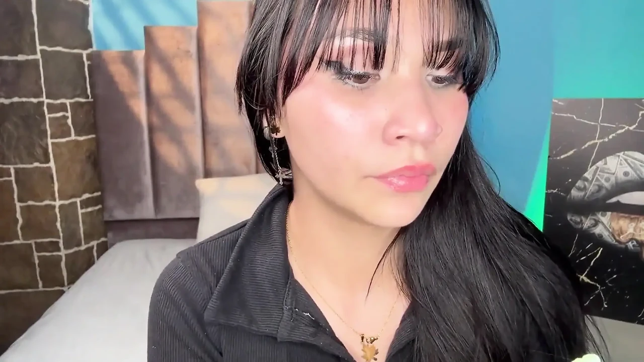 I Put Gloss on My Lips