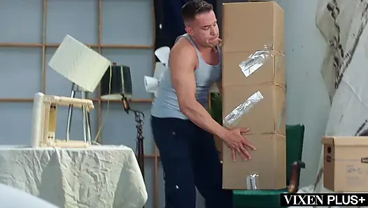 Vixenplus yarağa aç orta yaşlı seksi kadın Sedona'nın bir erkeğe ihtiyacı var