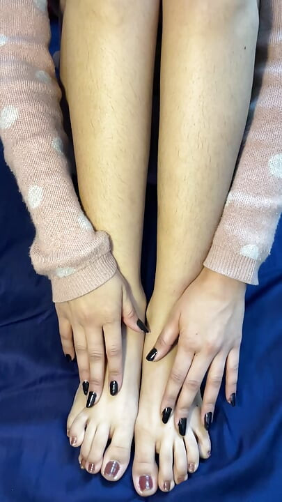 Stepsisters Hot Friend Riya Came to My House Her Big Boobs Gave Me Boner - Indian Desi Boobs Press and Fuck