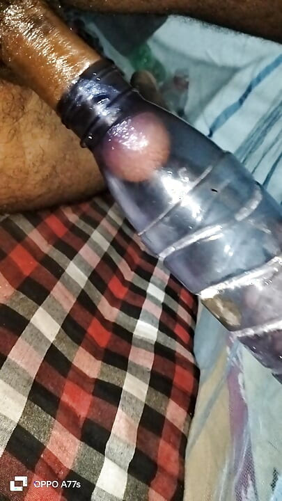 Мастурбую для моєї подруги Манджу Ядав