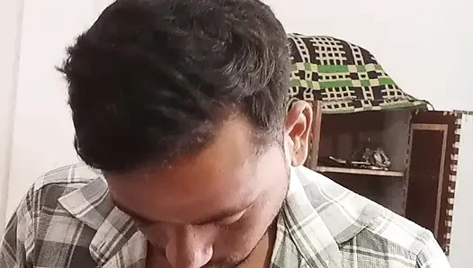 "Nefesinin sıcaklığı boynuma değdiğinde, dudaklarının tatlılığı ruhuma iniyor, dokunuşunun ateşi vücuduma dokunuyor.