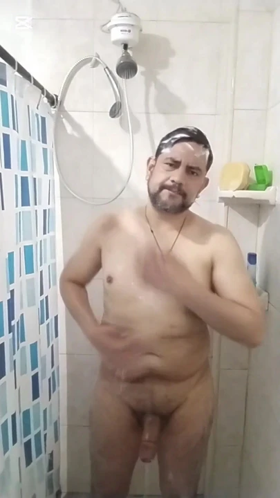 Powerful moment from "Fat man takes advantage of his companions' absence to bathe without distractions"