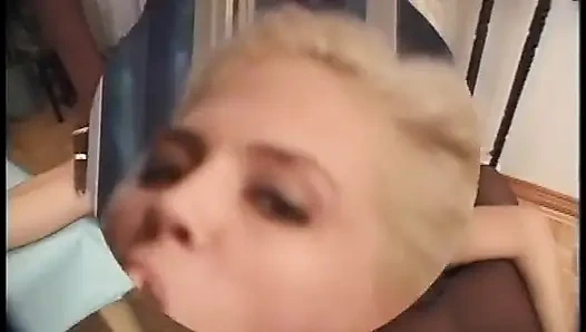 Klasik zenci kızın yüzüne büyük boşalma