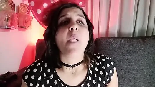 Making a Bubblegum Mess - Minnie Outfit - Bunny Looner