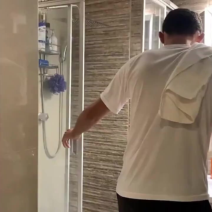 Markus recebe alguns depois do banho