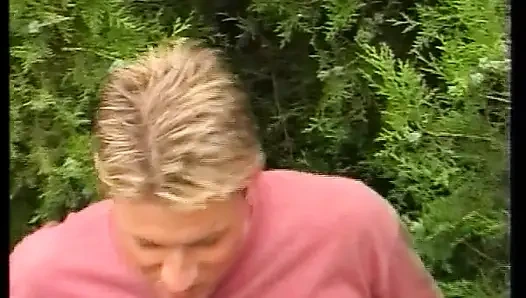 Amateur Lady From Germany Penetrated in Her Anal Hole