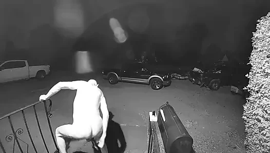 Bahçede solo dildo oyunu. Herkes görene kadar teşhir oldu.