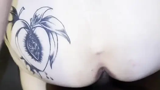 Malam dan pagi yang super mesum ini dientot habis-habisan