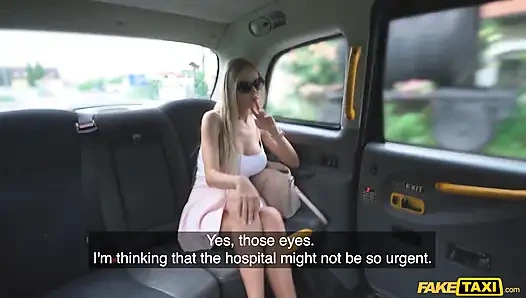 Fake Taxi - die blonde florane Russell mit dicken titten schluckt gerne heiße ladungen