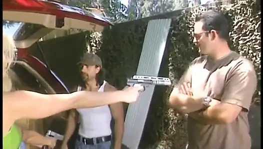 Dude plows sexy blonde broad against tree