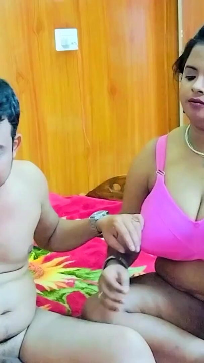 Sexy housewife want pussyfucking with her sister's husband.. hardcore fucking | Clip 2
