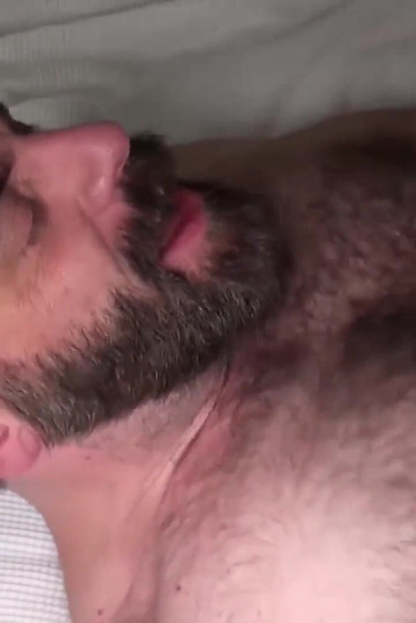 BEARFILMS - Gay bears Steve Sommers and Eric Schwanz raw fuck