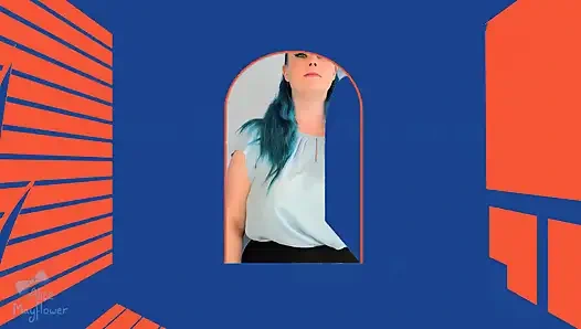 Cewek nakal ini kepergok lagi asik muasin memeknya sendirian di kantor