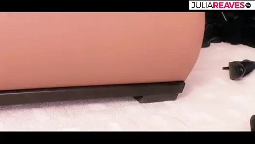 Memek sempit gadis hot ini dientot habis-habisan sampai meringis keenakan