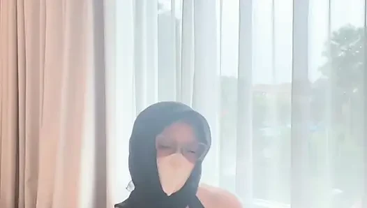 Hijab indo pakai baju gaun backless