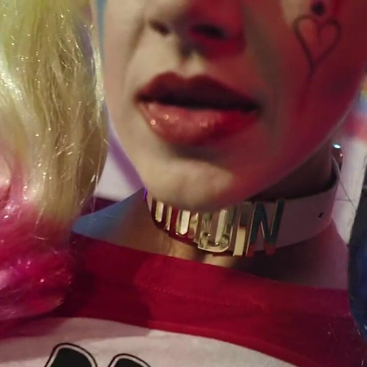 Harley Quinn cosplay facial foda derrota