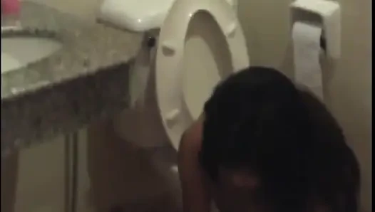 Tante mungil filipina dicrot sperma hangat pria asing