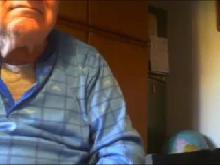 Opa showen en klaarkomen op webcam