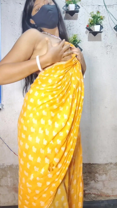 Must-share moment from "Beautiful darling girl playing with her pussy Real Homemade😺"