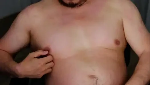 Domuz asyalı panda ayı baba siparişlerinde ofiste yıpranmış beyaz sporculara boşalıyor