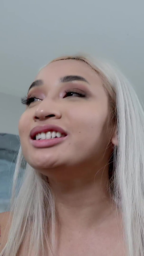 Avery Black Takes Keiran Lee's Big Dick in Her Mouth & Gets Nailed to Huge Facial Cumshot