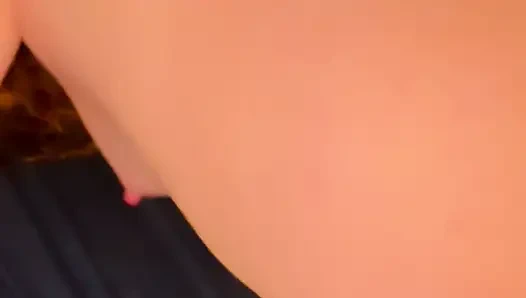 Rothaarige heiße ehefrau auf den knien für halsfick blowjob bwc