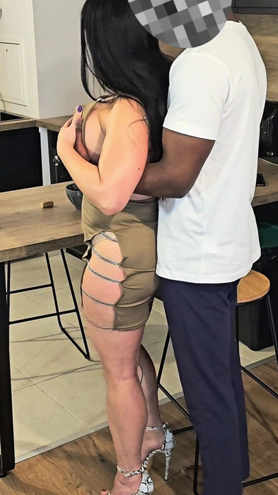 Mary Rider 4K 🍆 włoski MILF zdradza z sąsiadem Wielki kutas kremówka | Klip 1