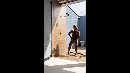 NAKED TAKING A SHOWER I TOOK OFF MY PANTIES AND CALLED HIM TO PUT IT HARD IN ME AND CAME ON HIS COCK