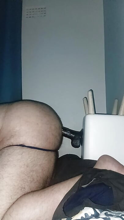 Fucking a fat bbc dildo