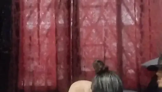 Pantat bahenol cewek ini dientot habis-habisan sampai