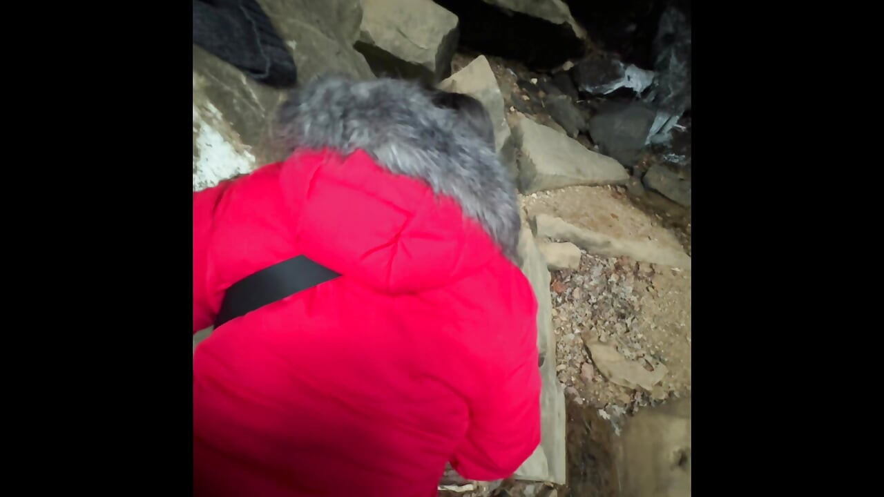 Shy  white pussy pounded In the wilderness