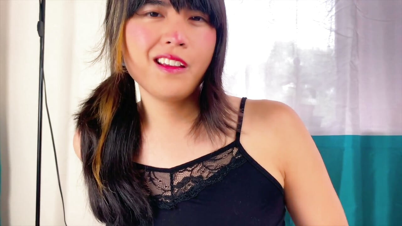 The sauce is boss: Stepsister food femdom