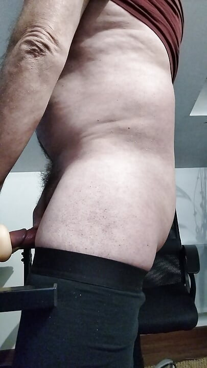 Showing my asshole until i come in front of thecamera