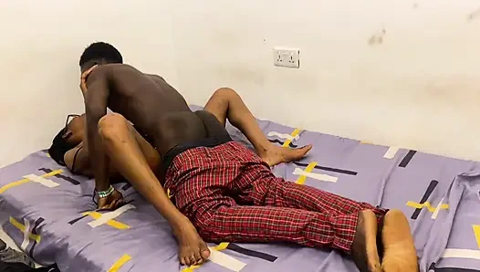 Ога Пикин обожает трахать меня перед уроком