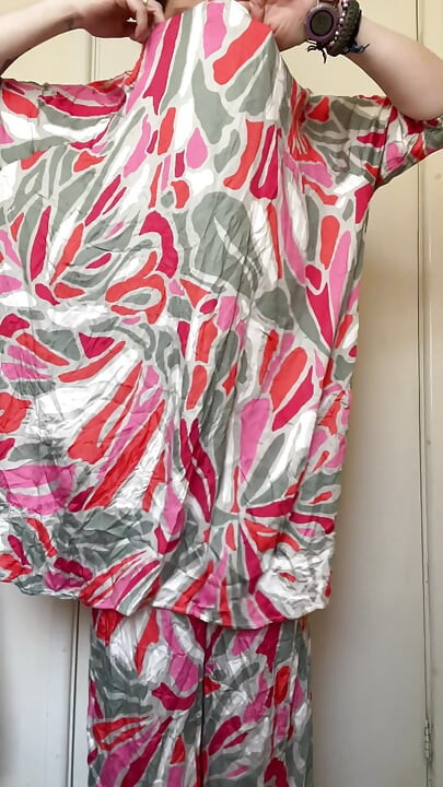 Sexy, Toned, Girl-next-door Is Like Goldilocks Trying on New Clothes!