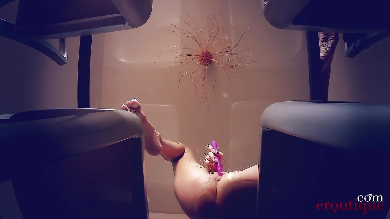 Katya Clover - My Squirting Table (pov)