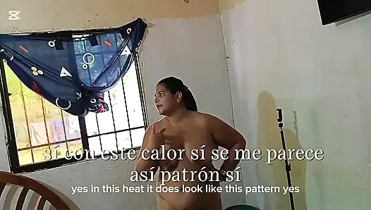 Die sehr sexy lateinamerikanische Haushälterin wurde schließlich mit meinem großen Schwanz gefickt. Sie schreit, dass es weh tut, aber sie mag es, meinen Schwanz in ihrer Vagina zu spüren.