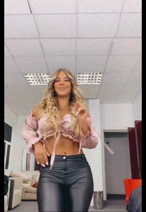 VP09 - Gabriela Serpa 206xx