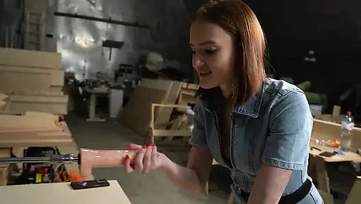 Fabrika eğlencesi: makinesi ile çifte penetrasyon