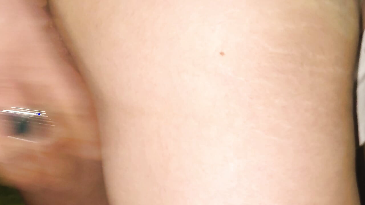 I secretly fucked my neighbor's wet pussy