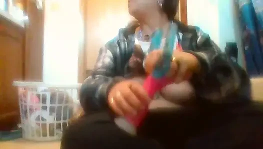 Kadın kendine dokunuyor hala azgın
