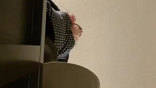 Hängen am Gebläse - wird diese BBW ihre Finger stampfen, damit Sie fallen?