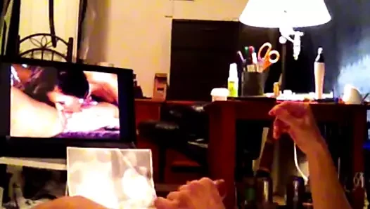 Gerçekten açıkken porno için mastürbasyon