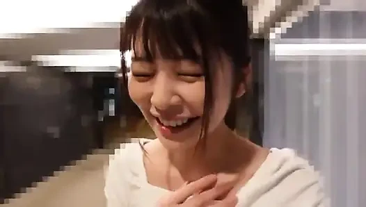 Open door tease - kunjungan rumah sadis cewek dengan kaki jenjang yang super jangkung